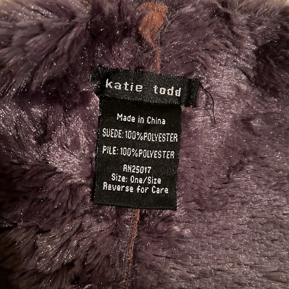 KATIE TODD Faux Suede Faux Fur Lined Wrap - Picture 6 of 7